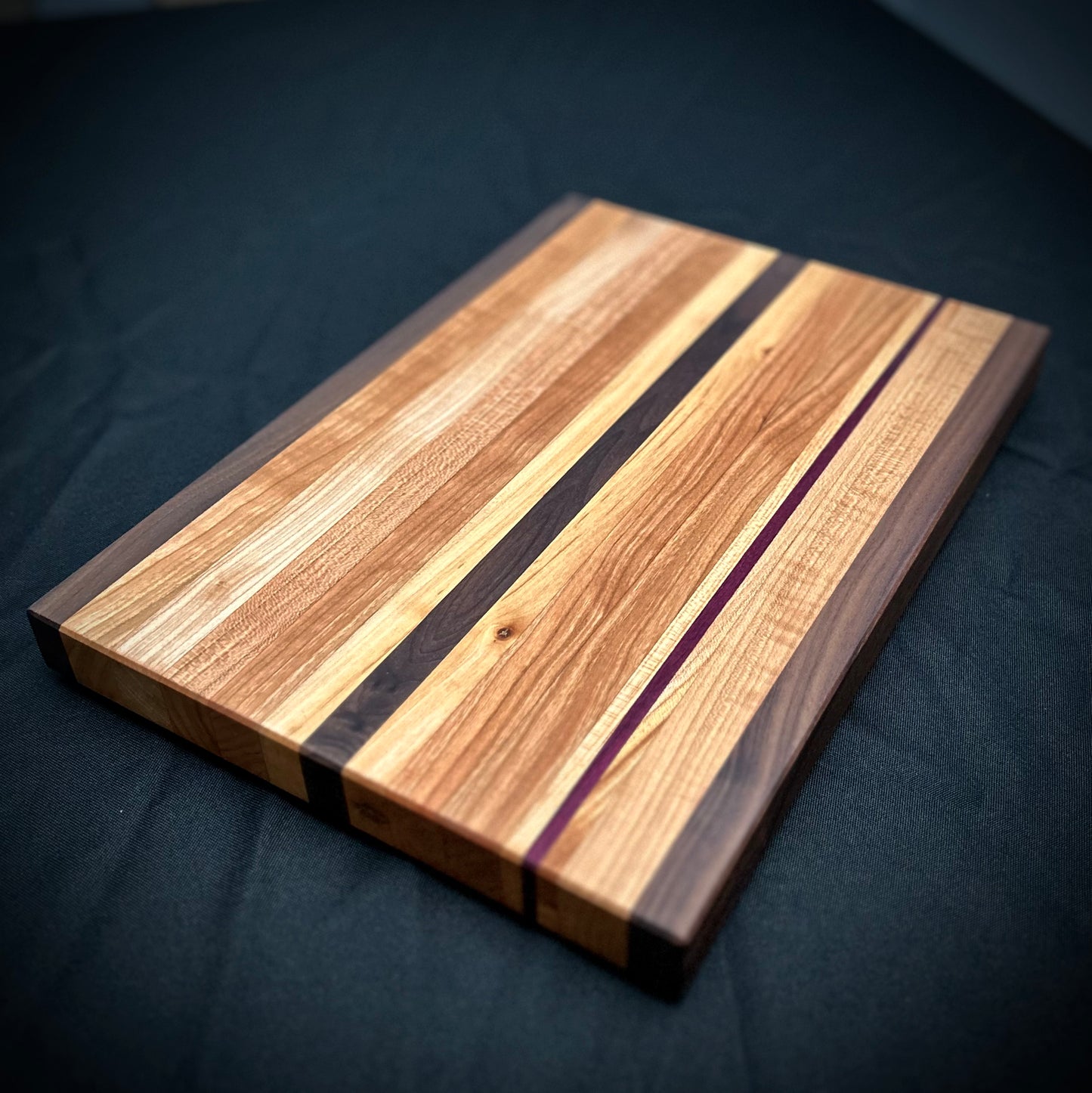 Premium Edge Grain Cutting Board – Walnut, Cherry, Maple with Purple Heart Accent